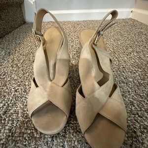 MK chunky heel sling back!